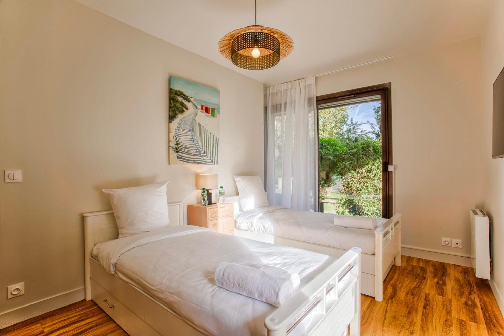 The Garden - 2 Bedrooms - Garden -
